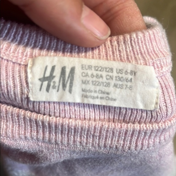 H&M Light Pink Sweater with Gray Heart - Picture 2 of 2